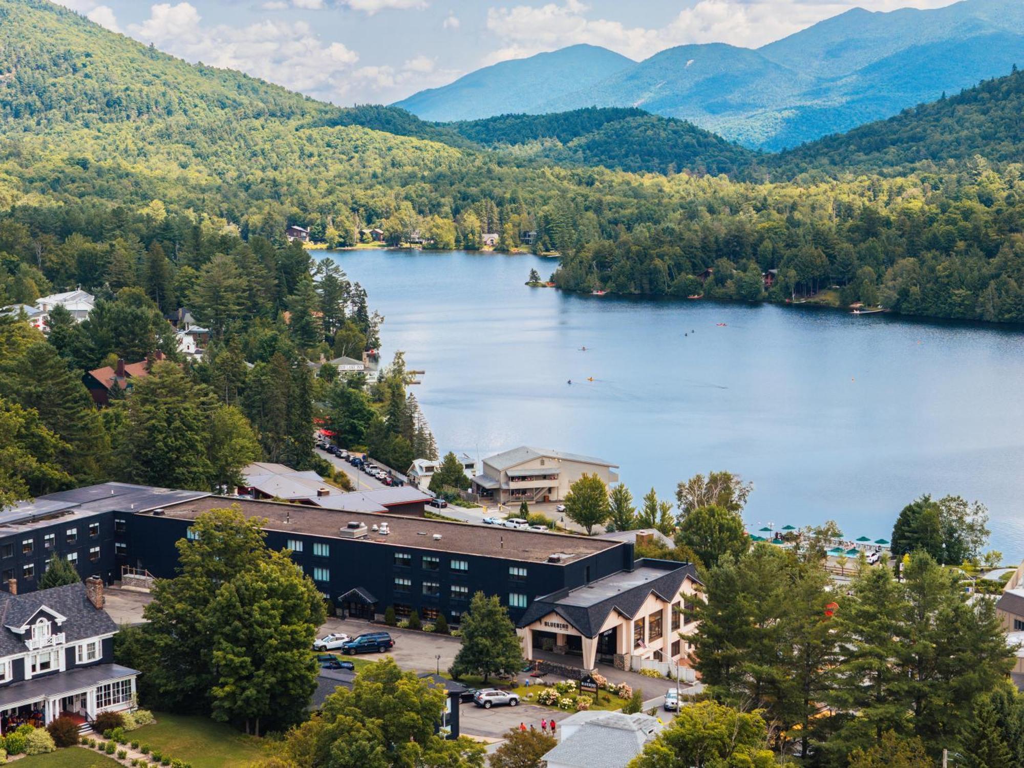 Bluebird Lake Placid Hotel Buitenkant foto