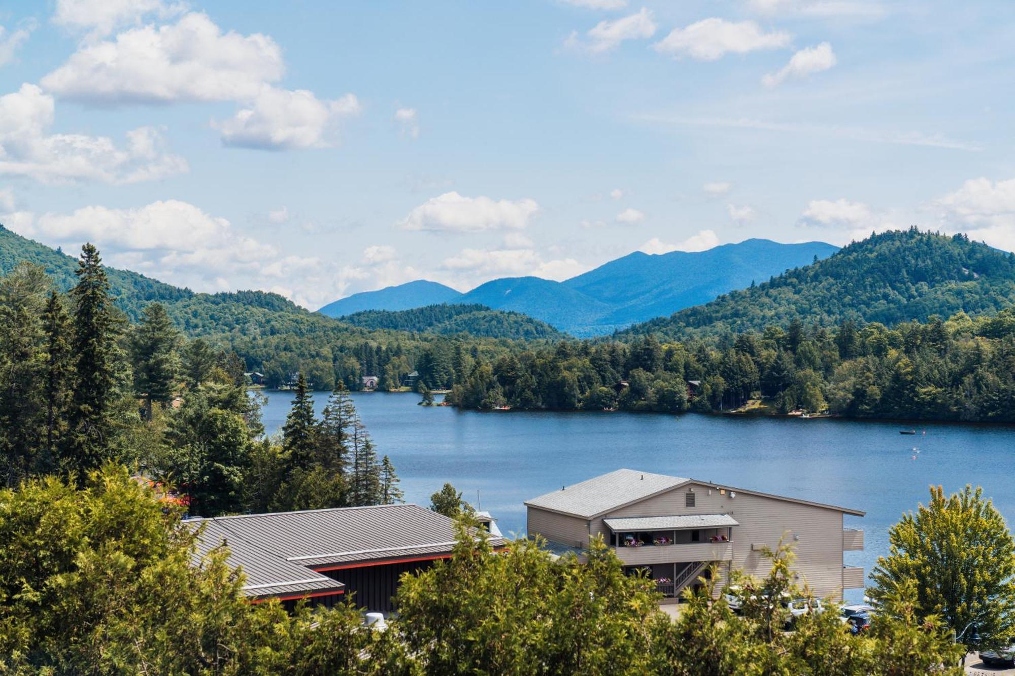 Bluebird Lake Placid Hotel Buitenkant foto